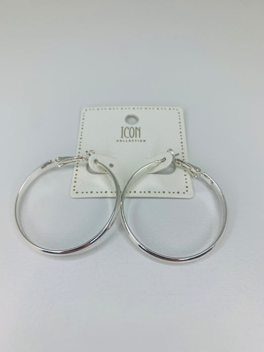 Every Gals Favorite Staple Silver Hoops
